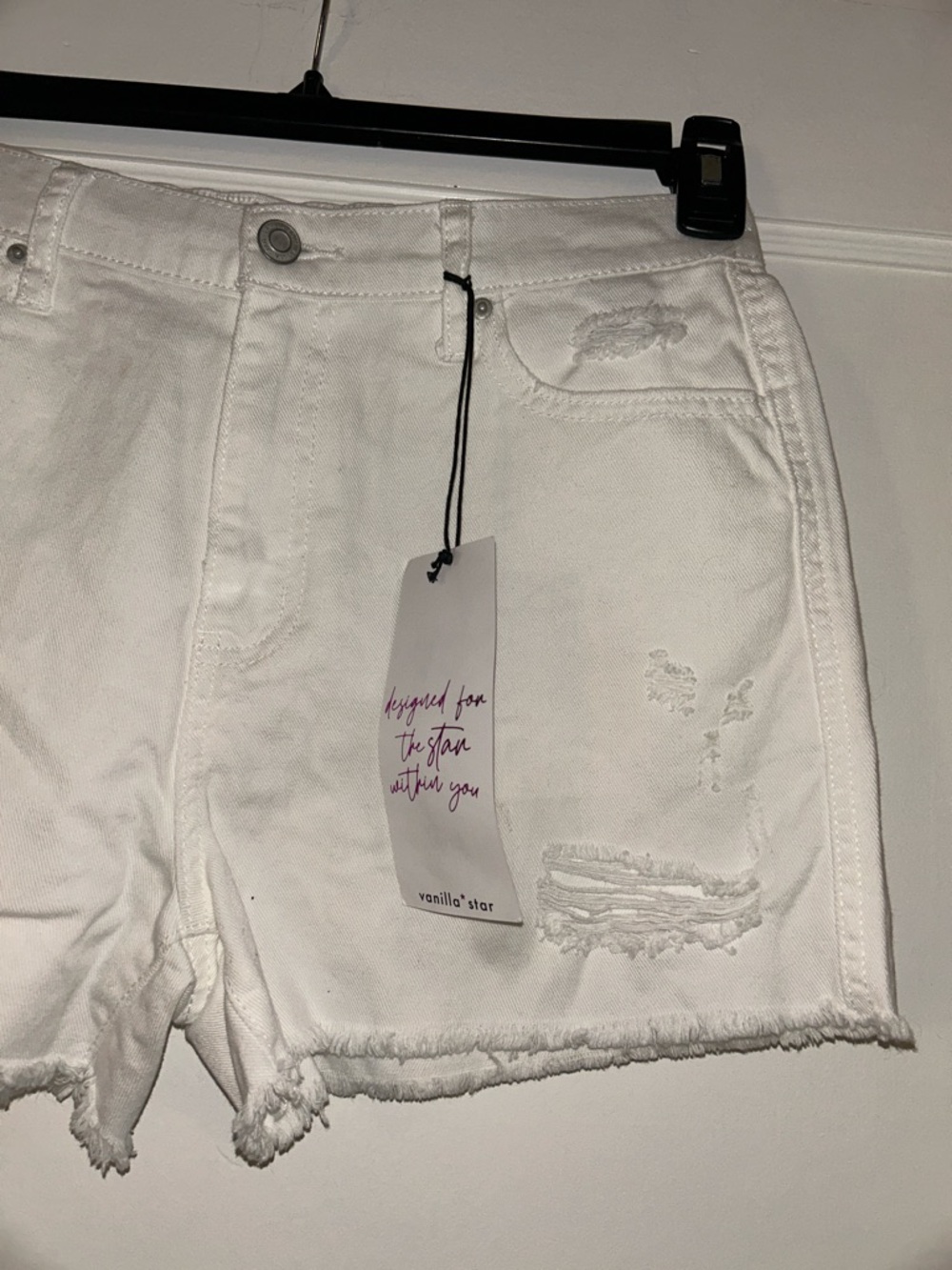 Vanilla Star White Distressed Frayed-Hem Denim Shorts - Picture 3 of 7